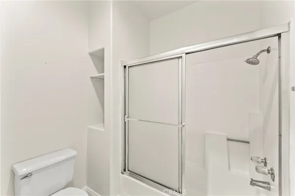 $899,999 | 2960 Champion Way, Unit 1304, Tustin, CA 92782