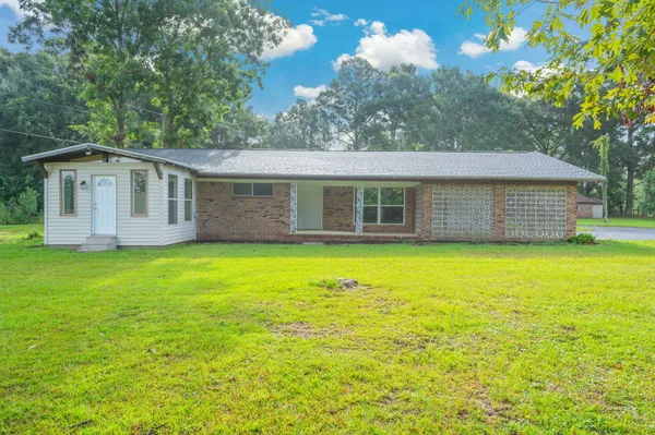 $470,000 | 6127 Barnes Road, Crestview, FL 32536