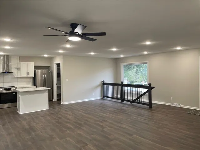 $304,000 | 240 Southeast 131st Road, Warrensburg, MO 64093