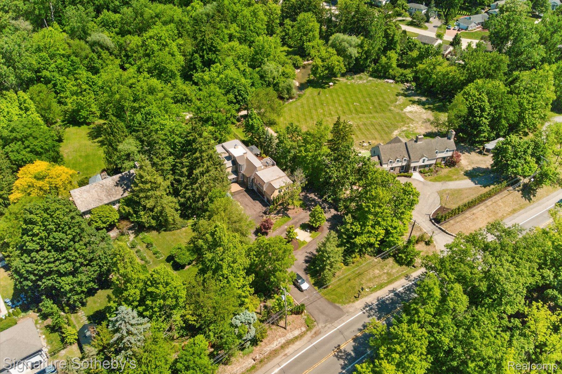 30650 Lahser Road Franklin, MI 48025 - Photo 89 of 93 090-30650-Lahser-Rd-Beverly-Hills-MI-48025-WindowStill.jpg