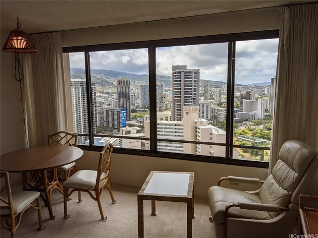 $1,950 | 1778 Ala Moana Boulevard, Unit 3715, Honolulu, HI 96815