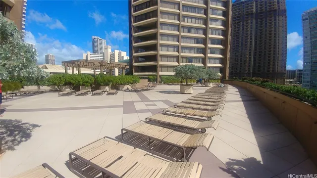 $1,950 | 1778 Ala Moana Boulevard, Unit 3715, Honolulu, HI 96815