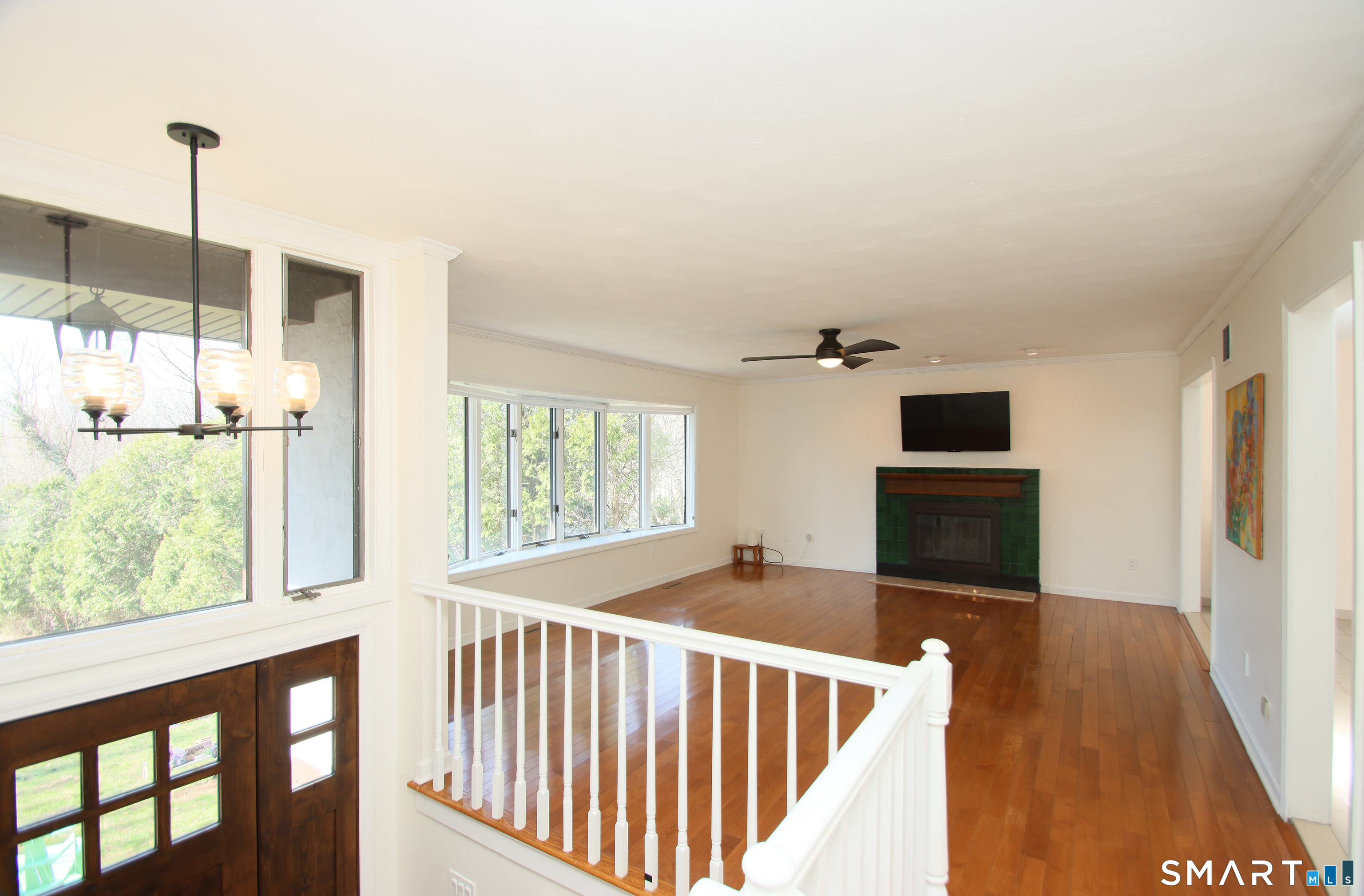 151 Colony Street Hamden, CT 06518 - Photo 3 of 33