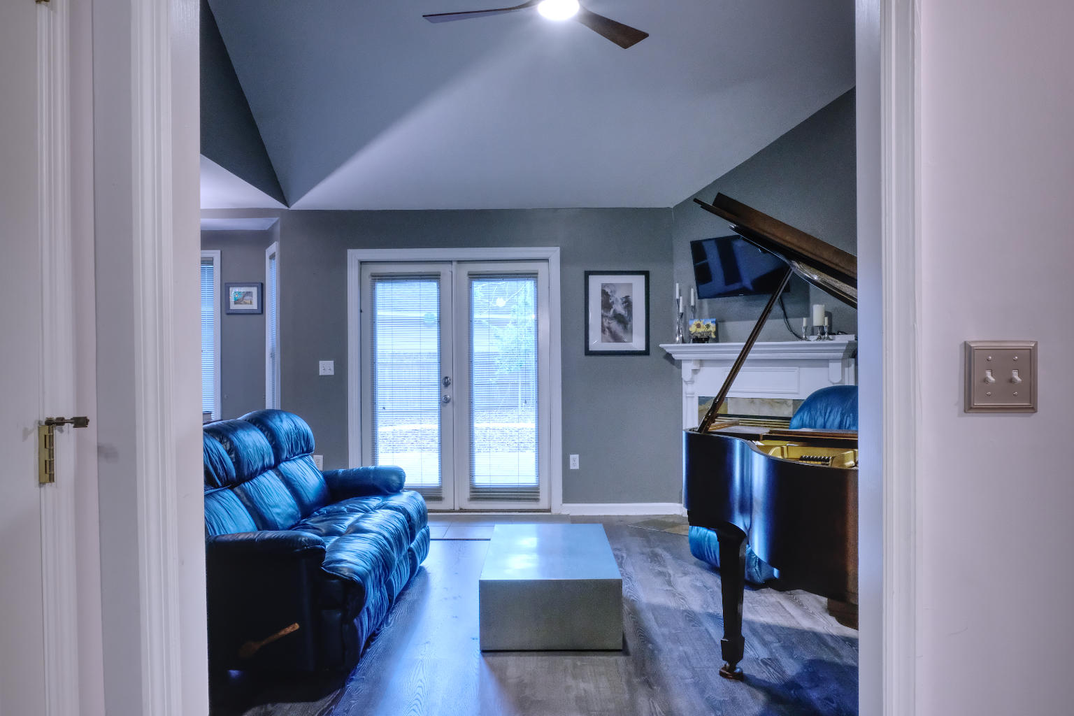 1240 Secessionville Road Charleston, SC 29412 - Photo 20 of 57 Living_1