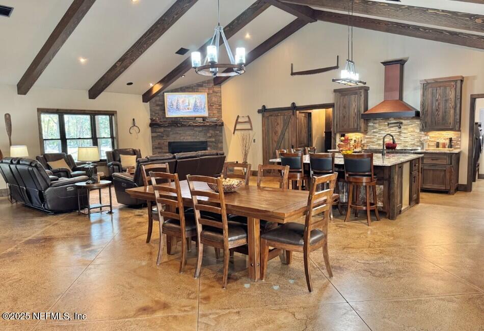 2011 Southwest Highway 361 Steinhatchee, FL 32359 - Photo 16 of 48 Dining Area