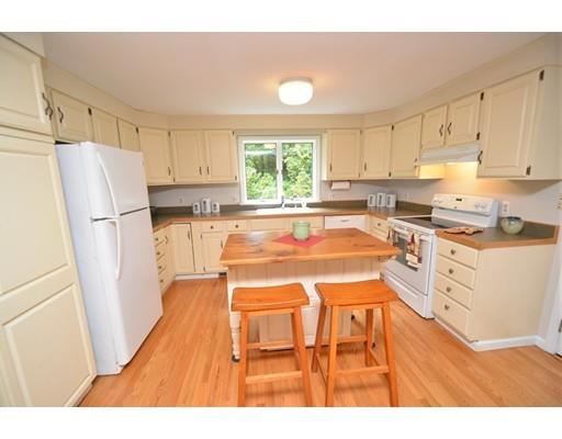 13 South Valley Road Pelham, MA 01002 - Photo 12 of 35