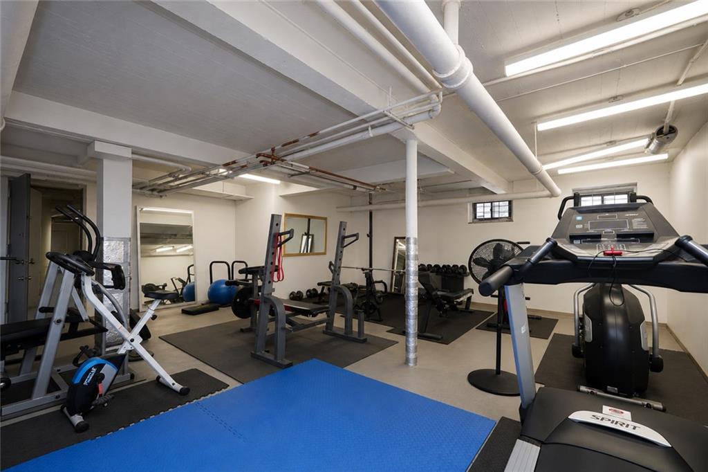 6702 Ridge Boulevard, Unit 4H Brooklyn, NY 11220 - Photo 28 of 33