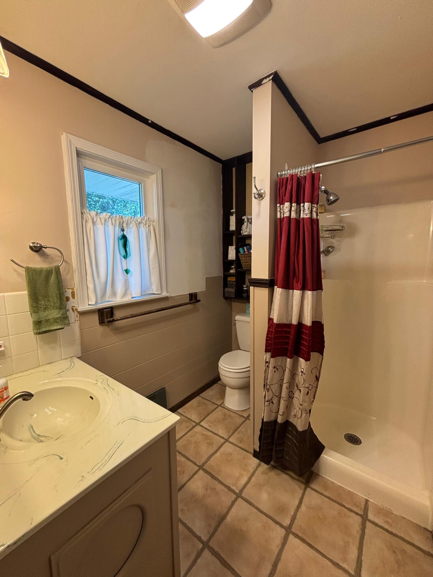 60 North Plum Street Hart, MI 49420 - Photo 20 of 64 IMG_4796