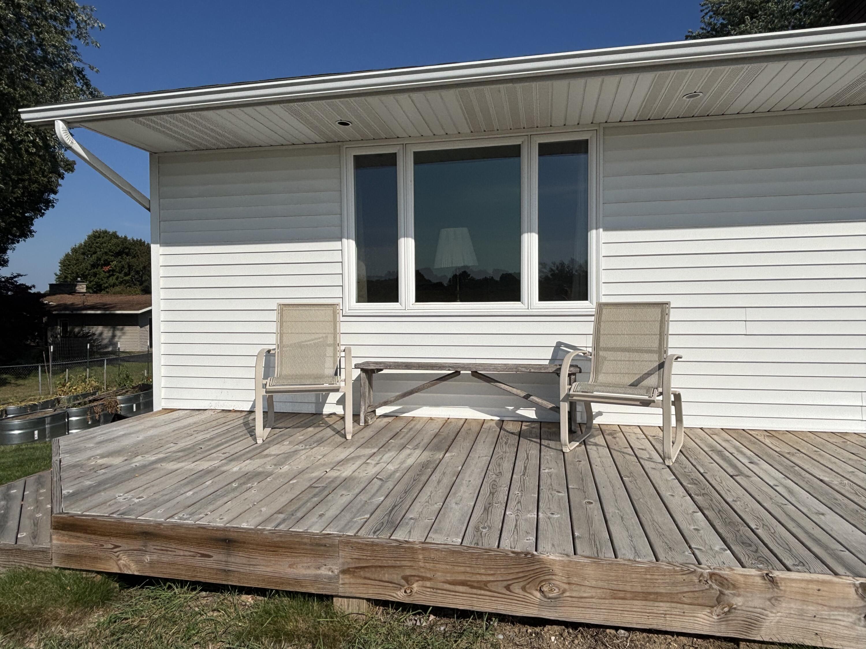 60 North Plum Street Hart, MI 49420 - Photo 6 of 64 IMG_4834