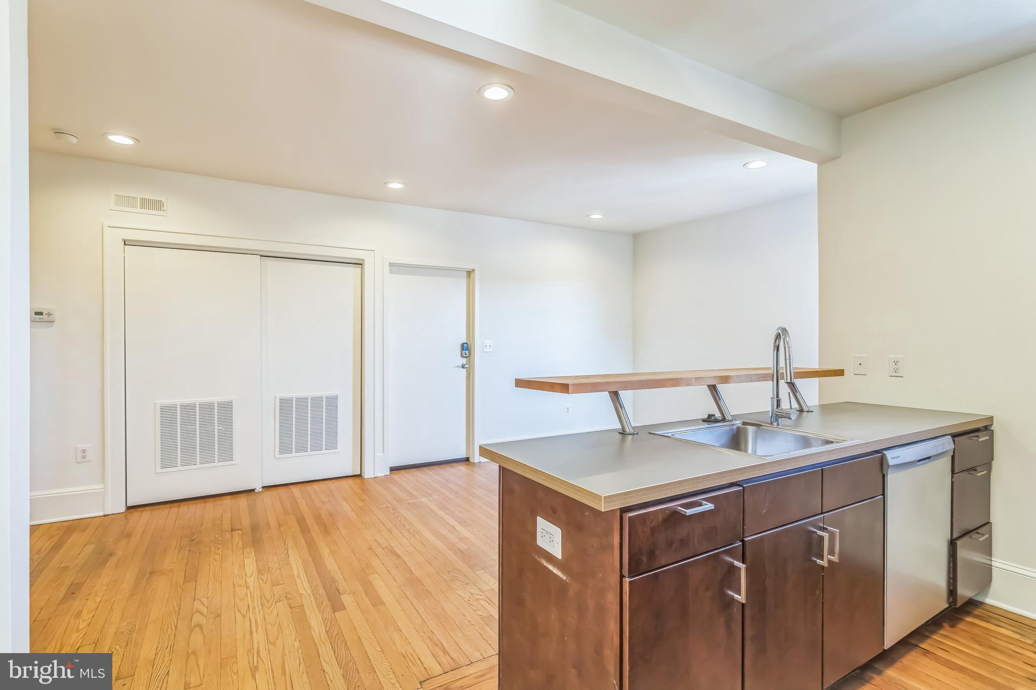 5150 Ridge Avenue, Unit 2 Philadelphia, PA 19128 - Photo 7 of 18