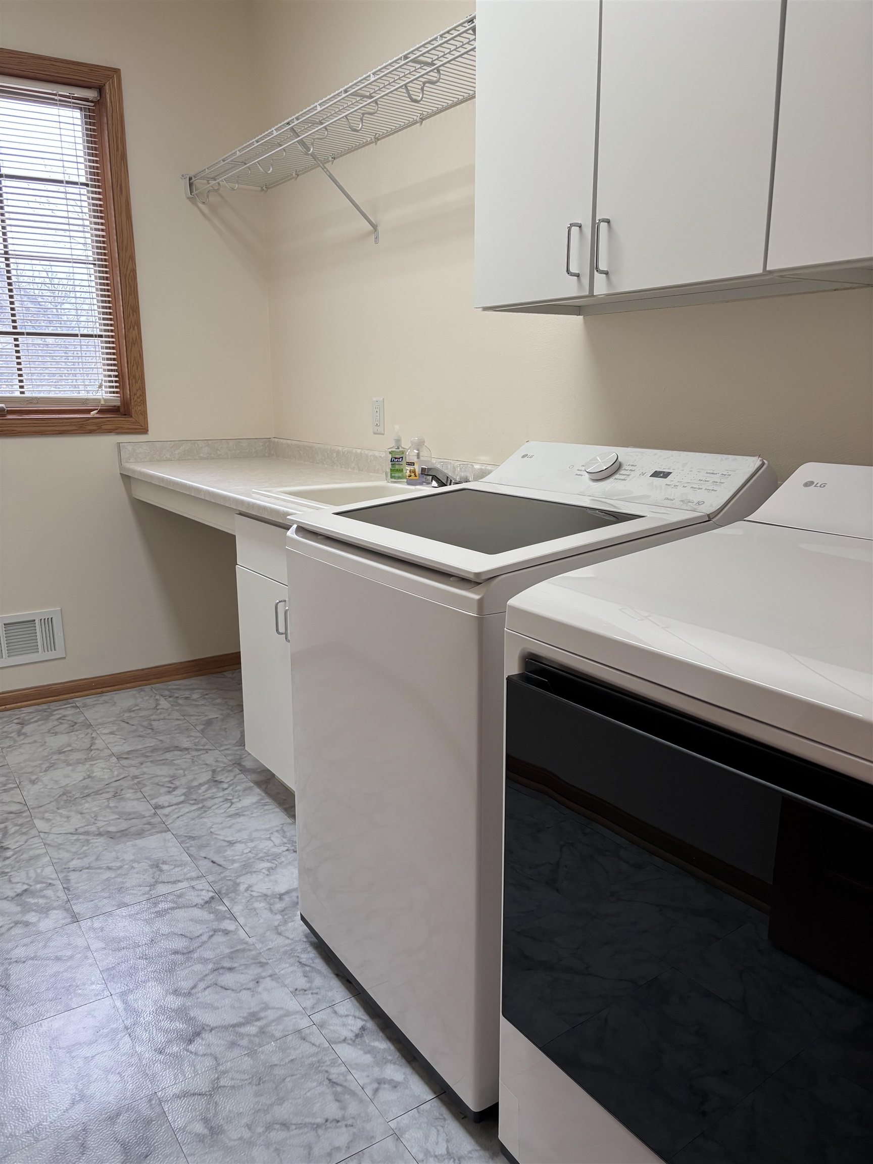 8701 Nelson Crossing Verona, WI 53593 - Photo 29 of 77