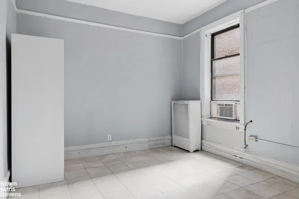 $489,000 | 825 West 179th Street, Unit 2G | Hudson Heights