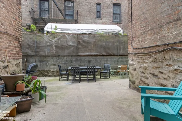 $489,000 | 825 West 179th Street, Unit 2G | Hudson Heights