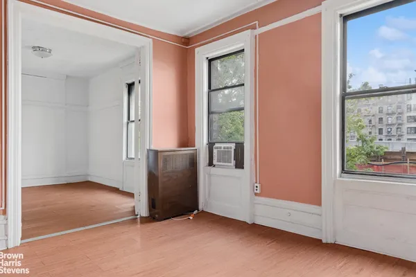 $489,000 | 825 West 179th Street, Unit 2G | Hudson Heights