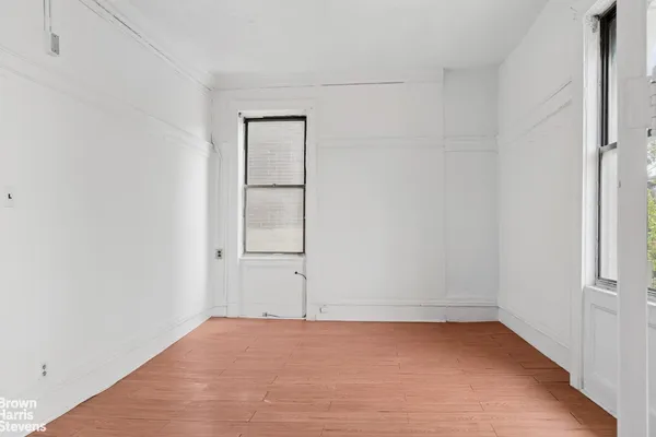$489,000 | 825 West 179th Street, Unit 2G | Hudson Heights