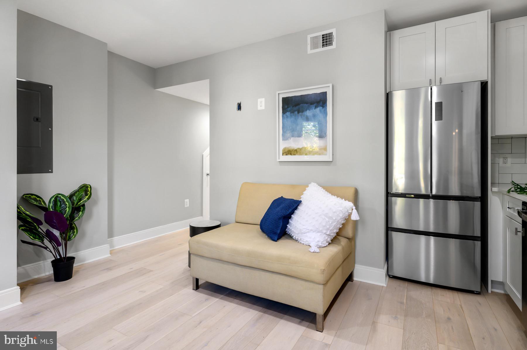 5622 13th Street Northwest, Unit 2 Washington, DC 20011 - Photo 3 of 24