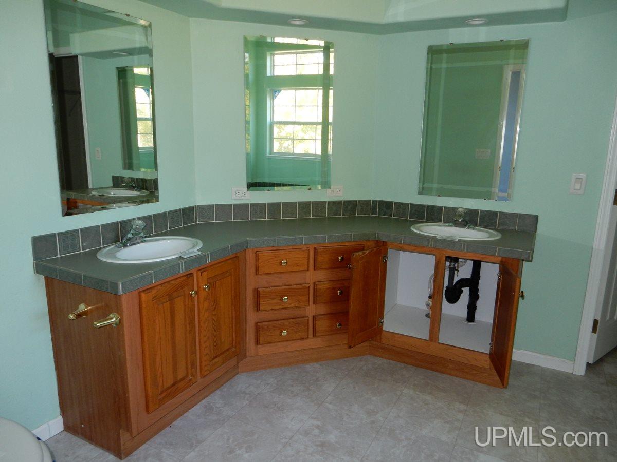 6015 Corinne Road Gould City, MI 49838 - Photo 10 of 22