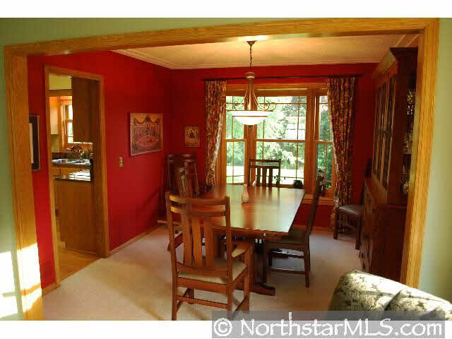 696 Oxford Road Eagan, MN 55123 - Photo 3 of 9 Gallery Image 3
