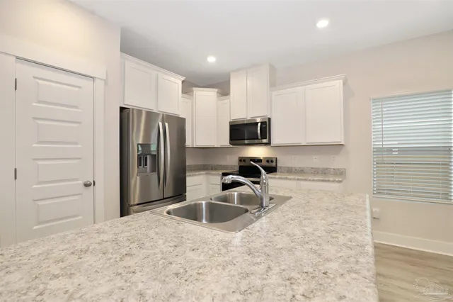 $1,650 | 4798 Tenpence Circle, Pace, FL 32571