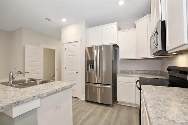 $1,650 | 4798 Tenpence Circle, Pace, FL 32571