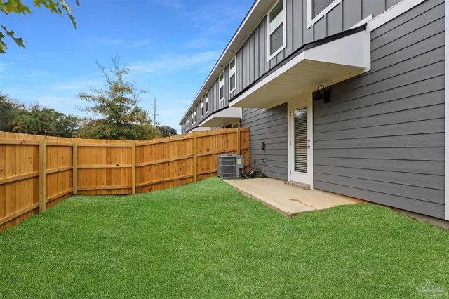 $1,650 | 4798 Tenpence Circle, Pace, FL 32571