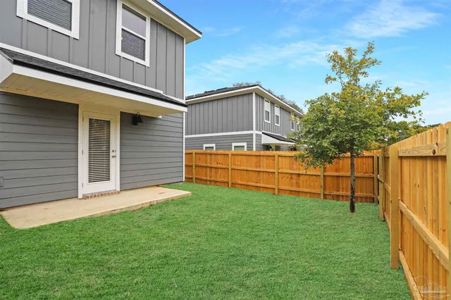 $1,650 | 4798 Tenpence Circle, Pace, FL 32571