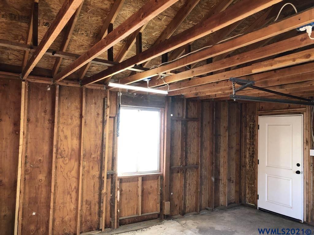 985 Southwest Birch Street Dallas, OR 97338 - Photo 28 of 33 Gallery Image 28