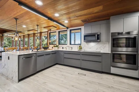 $3,995,000 | 80 Skywood Way, Woodside, CA 94062