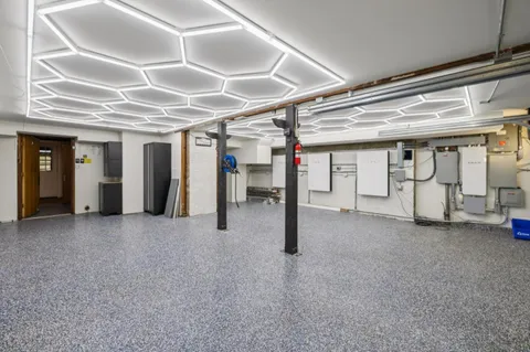 $3,995,000 | 80 Skywood Way, Woodside, CA 94062