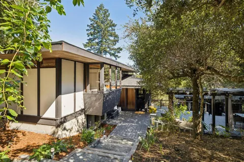 $3,995,000 | 80 Skywood Way, Woodside, CA 94062