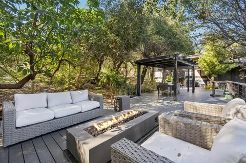 $3,995,000 | 80 Skywood Way, Woodside, CA 94062