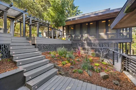 $3,995,000 | 80 Skywood Way, Woodside, CA 94062