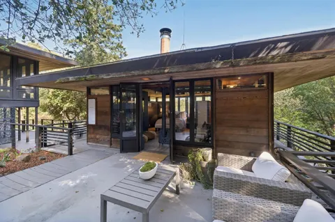 $3,995,000 | 80 Skywood Way, Woodside, CA 94062