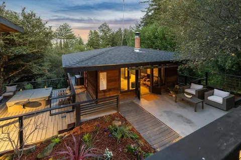 $3,995,000 | 80 Skywood Way, Woodside, CA 94062