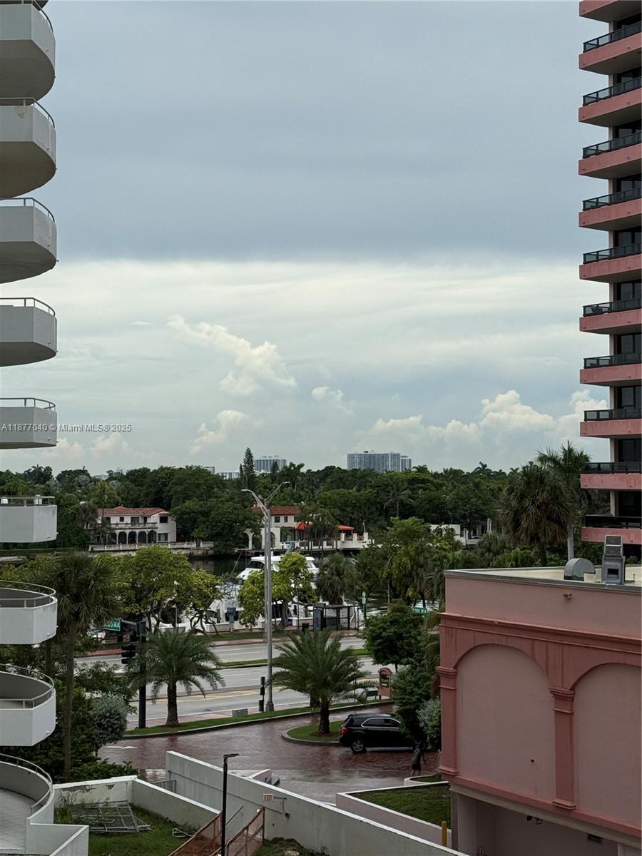 5161 Collins Avenue, Unit 511 Miami Beach, FL 33140 - Photo 12 of 29 a view of city