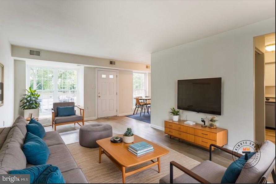 605 Middleton Place Eagleville, PA 19403 - Photo 3 of 29 Virtually Staged