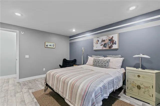 $2,200 | 66 Girard Avenue, Unit 114, Newport, RI 02840