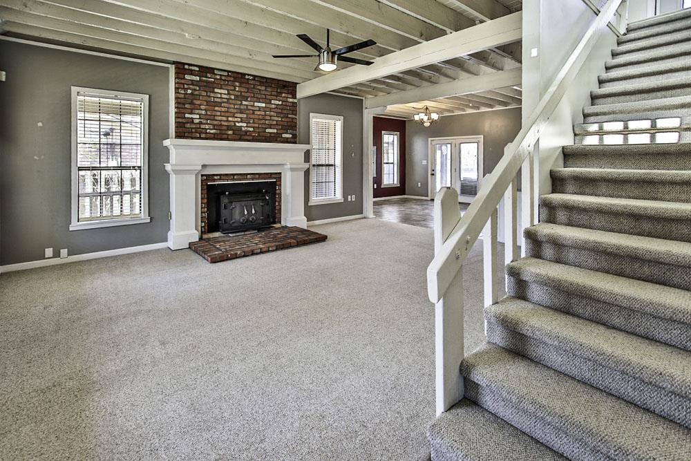 5748 Spring Lake Road Memphis, TN 38135 - Photo 5 of 27