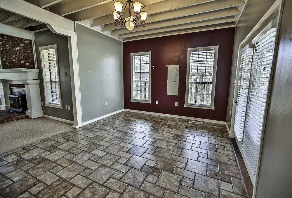 5748 Spring Lake Road Memphis, TN 38135 - Photo 7 of 27