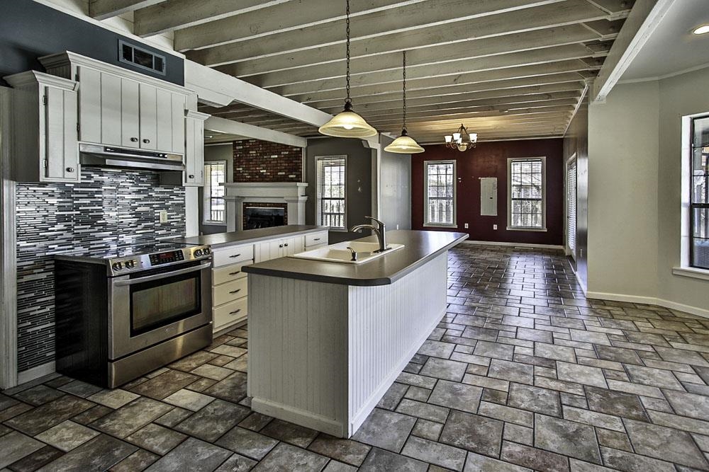 5748 Spring Lake Road Memphis, TN 38135 - Photo 10 of 27