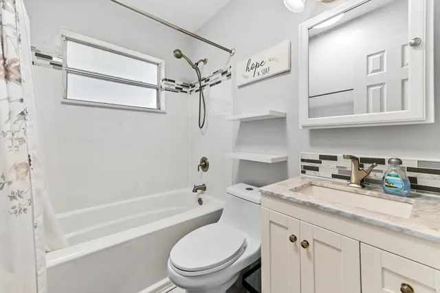 $345,000 | 5709 Southeast Indigo Avenue, Stuart, FL 34997