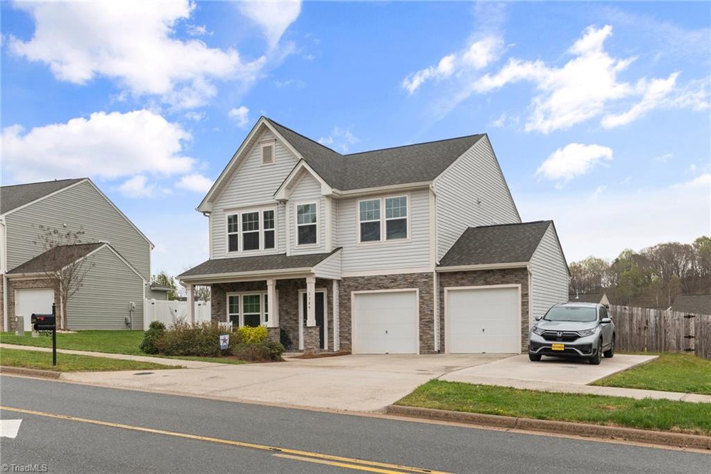 3345 Grandview Club Road Pfafftown, NC 27040 - Photo 2 of 43 Gallery Image 2