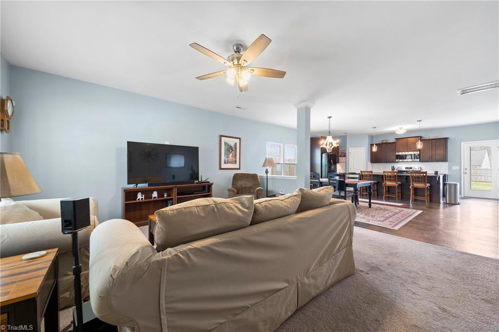 3345 Grandview Club Road Pfafftown, NC 27040 - Photo 6 of 43 Gallery Image 6
