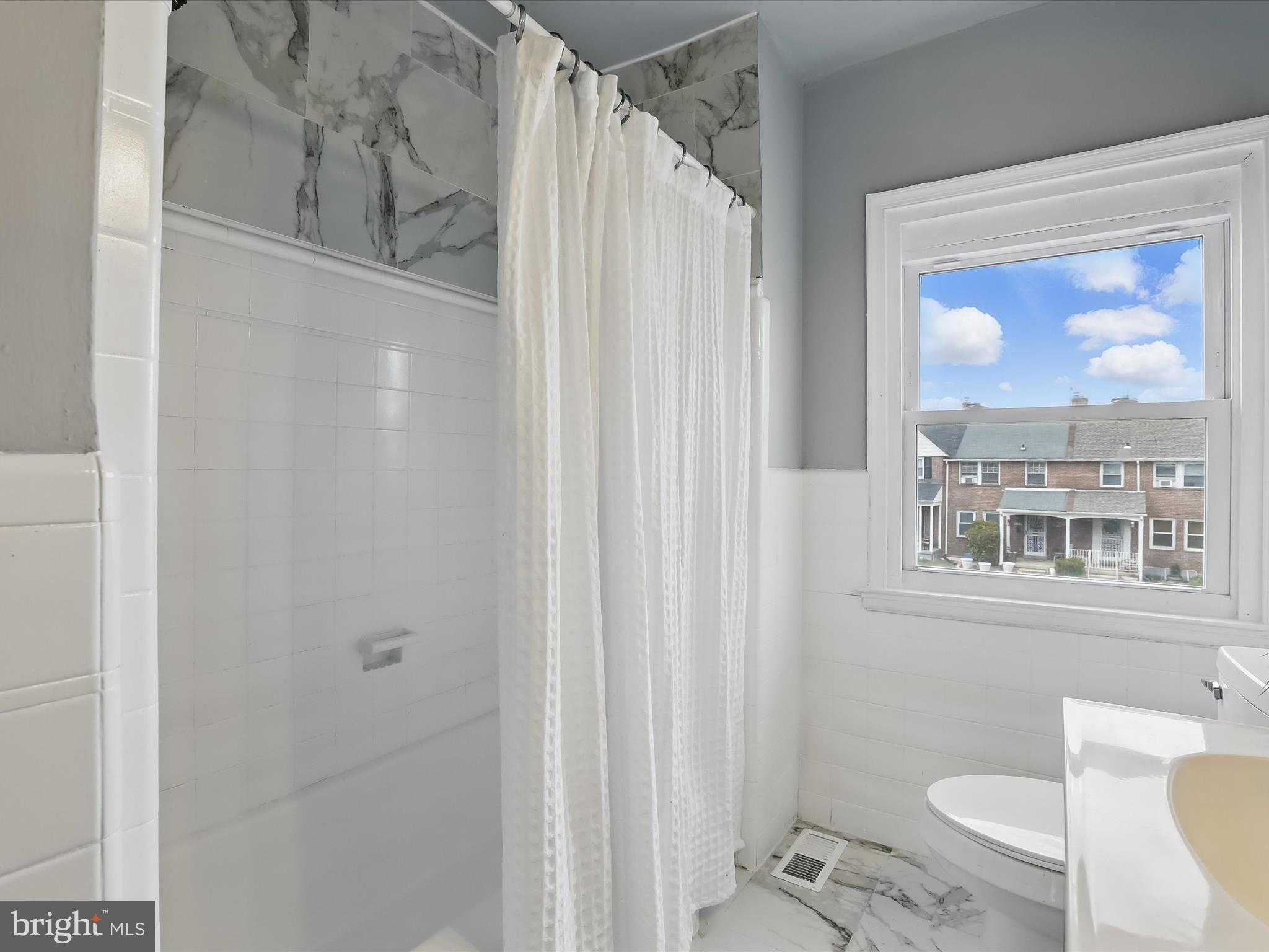 1317 Pentwood Road Baltimore, MD 21239 - Photo 25 of 39 Upper Level BAth
