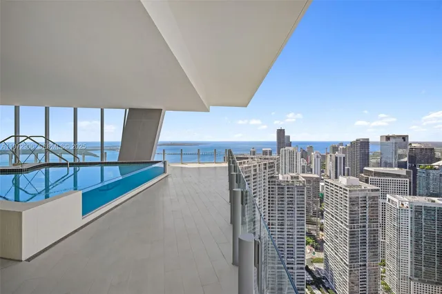 $28,600,000 | 300 Biscayne Blvd Way, Unit PH6001, Miami, FL 33131