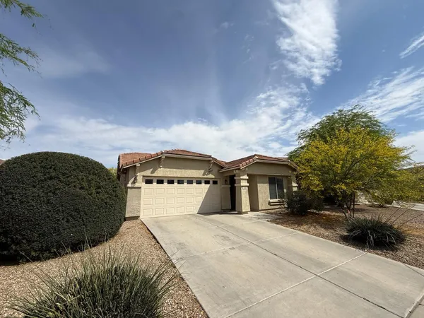 $1,895 | 1135 South 165th Drive, Goodyear, AZ 85338