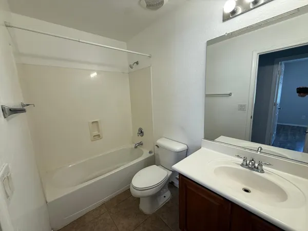 $1,895 | 1135 South 165th Drive, Goodyear, AZ 85338