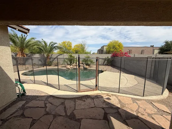 $1,895 | 1135 South 165th Drive, Goodyear, AZ 85338