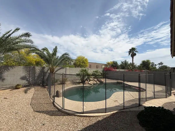 $1,895 | 1135 South 165th Drive, Goodyear, AZ 85338