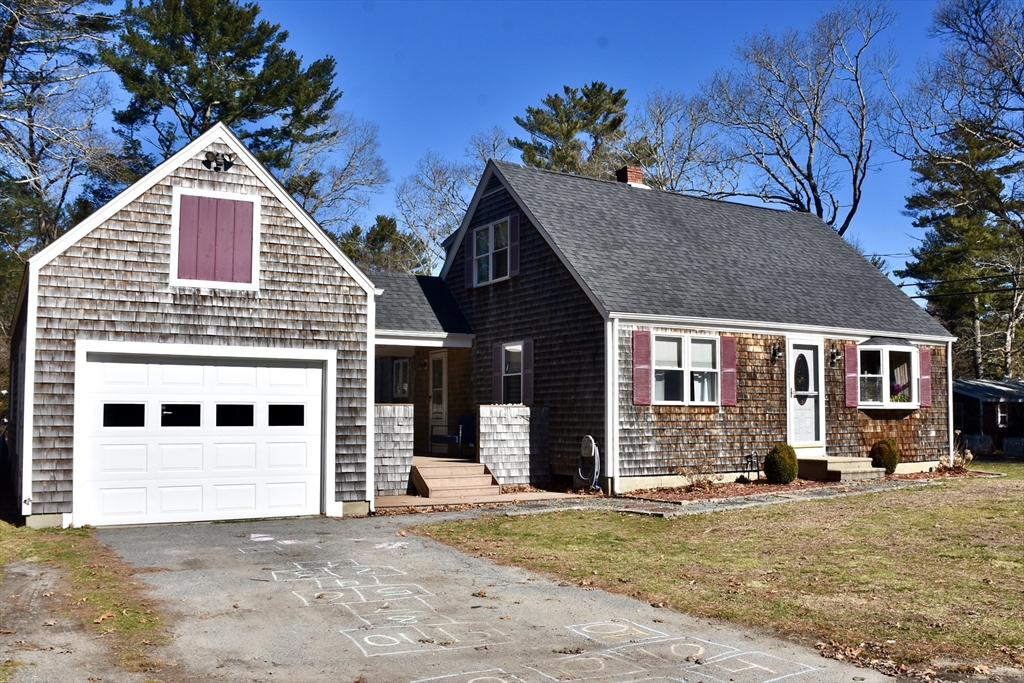 175 Cromesett Road Wareham, MA 02571 - Photo 3 of 26